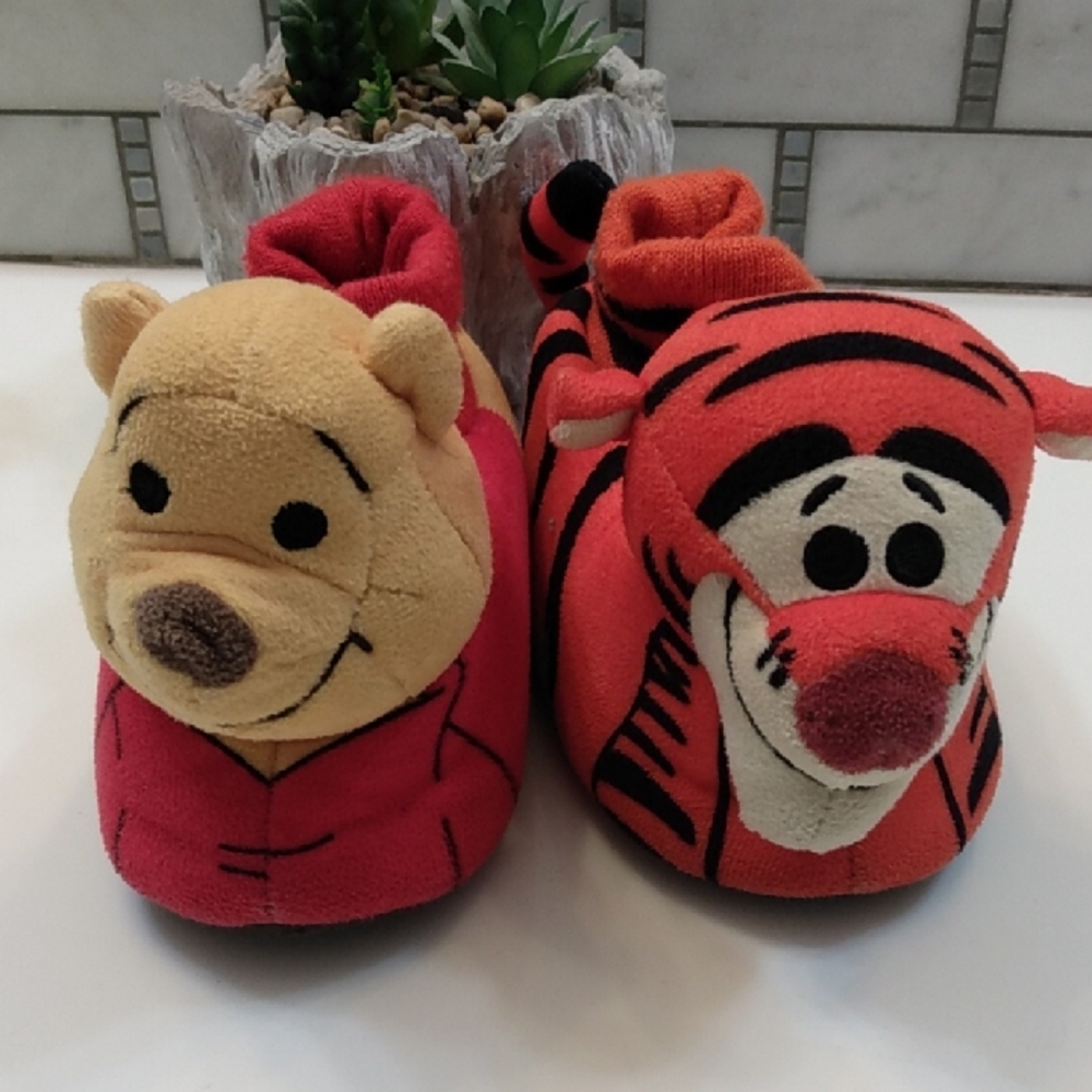 Disney Winnie The Pooh And Tigger Slippers